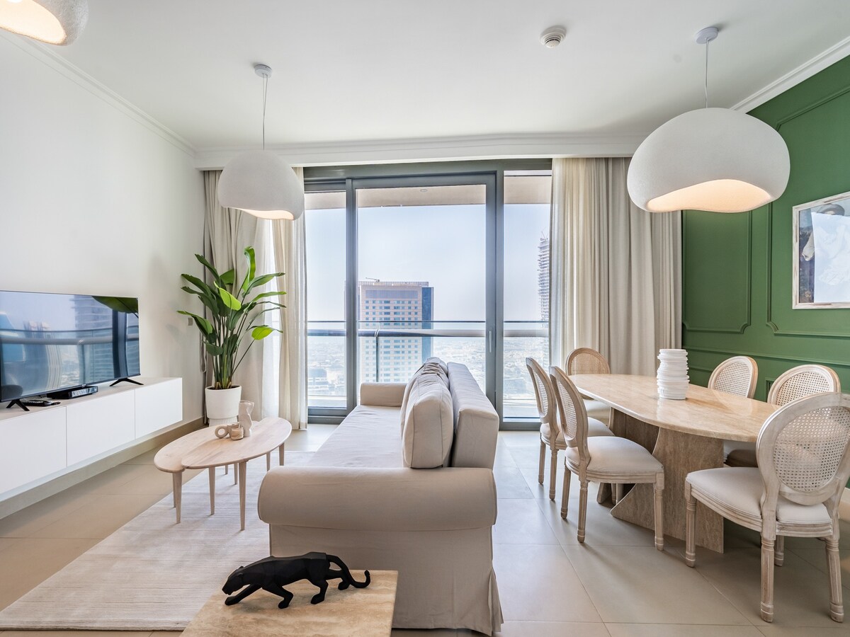 高空：优雅的2间卧室，可容纳5人，距离迪拜购物中心仅几步之遥
