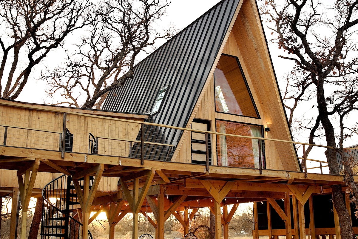 Pecan Treehouse @ A-Frame Ranch