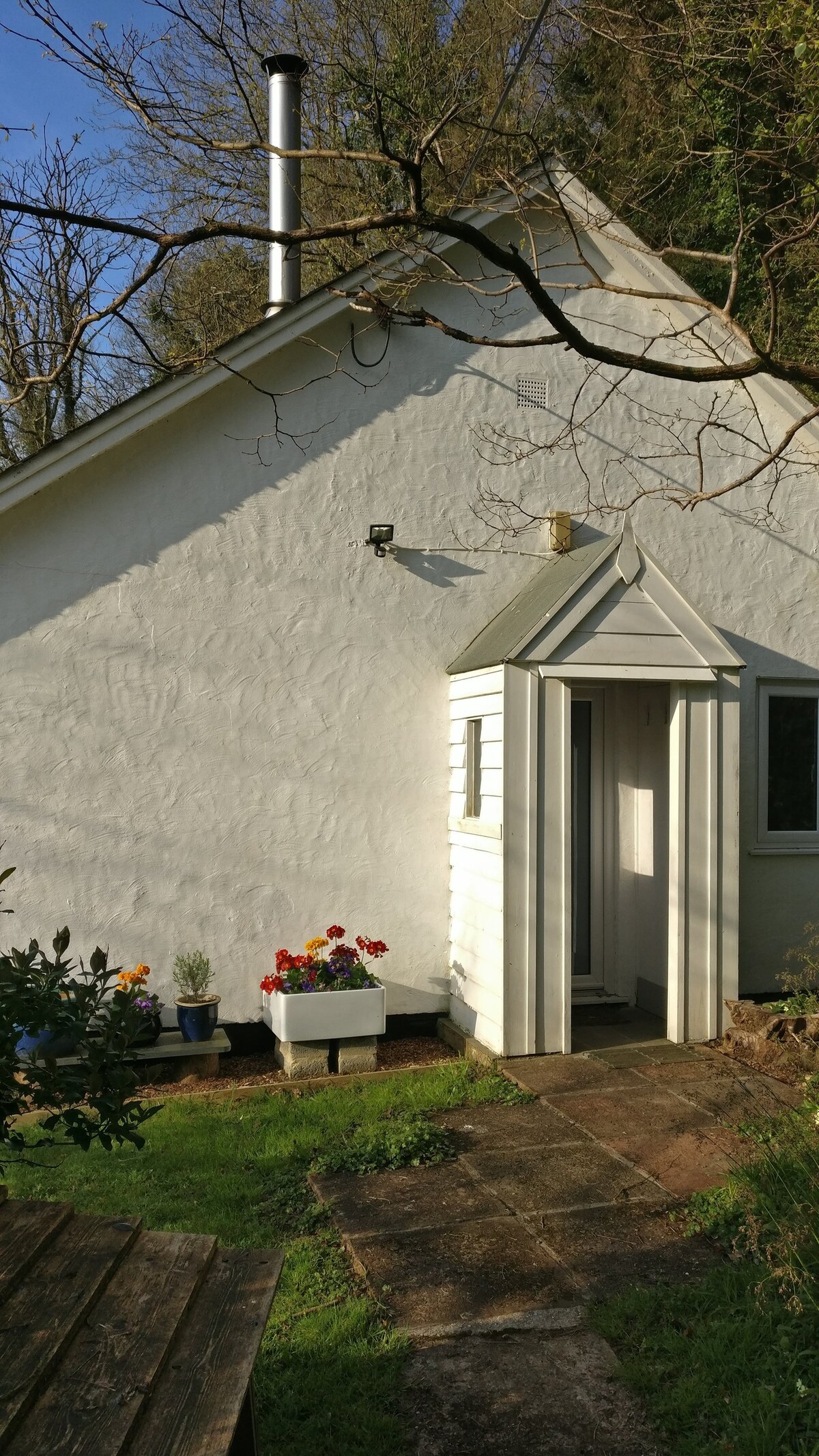 Lovely cottage in a tranquil setting