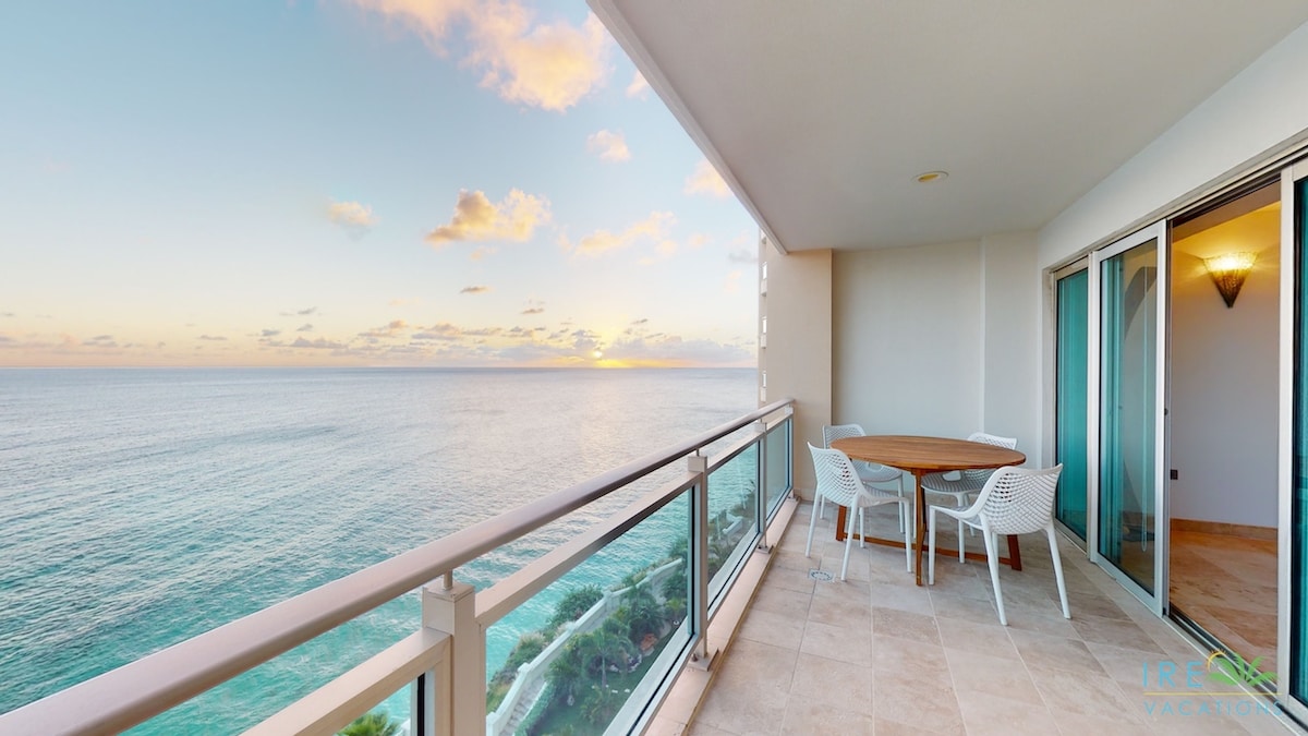 Gorgeous 2 bedroom beachfront condo