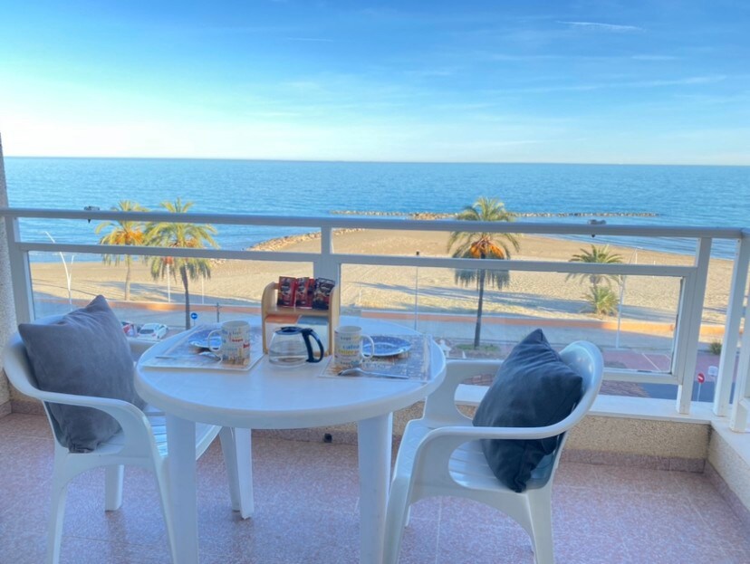 Magnífico apartamento con terraza y vistas al mar