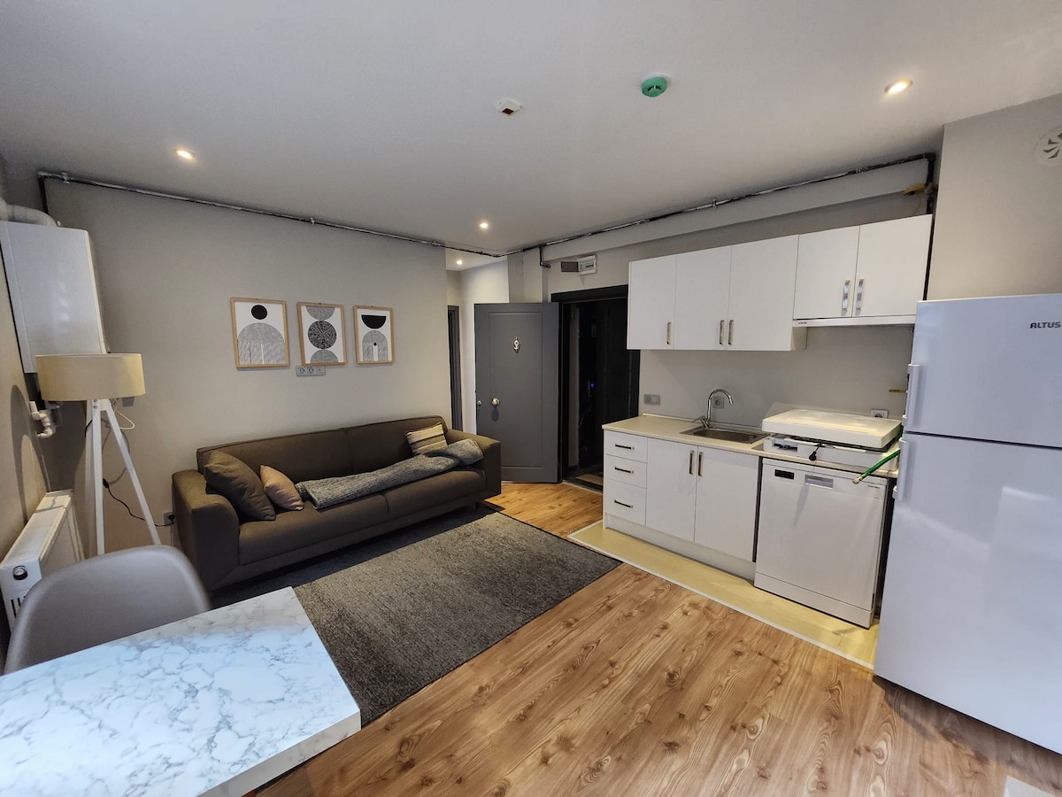 Brand new flat in city centre