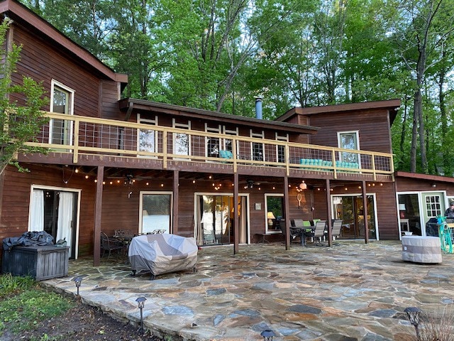 Pinecrest Place on beautiful Lake Martin