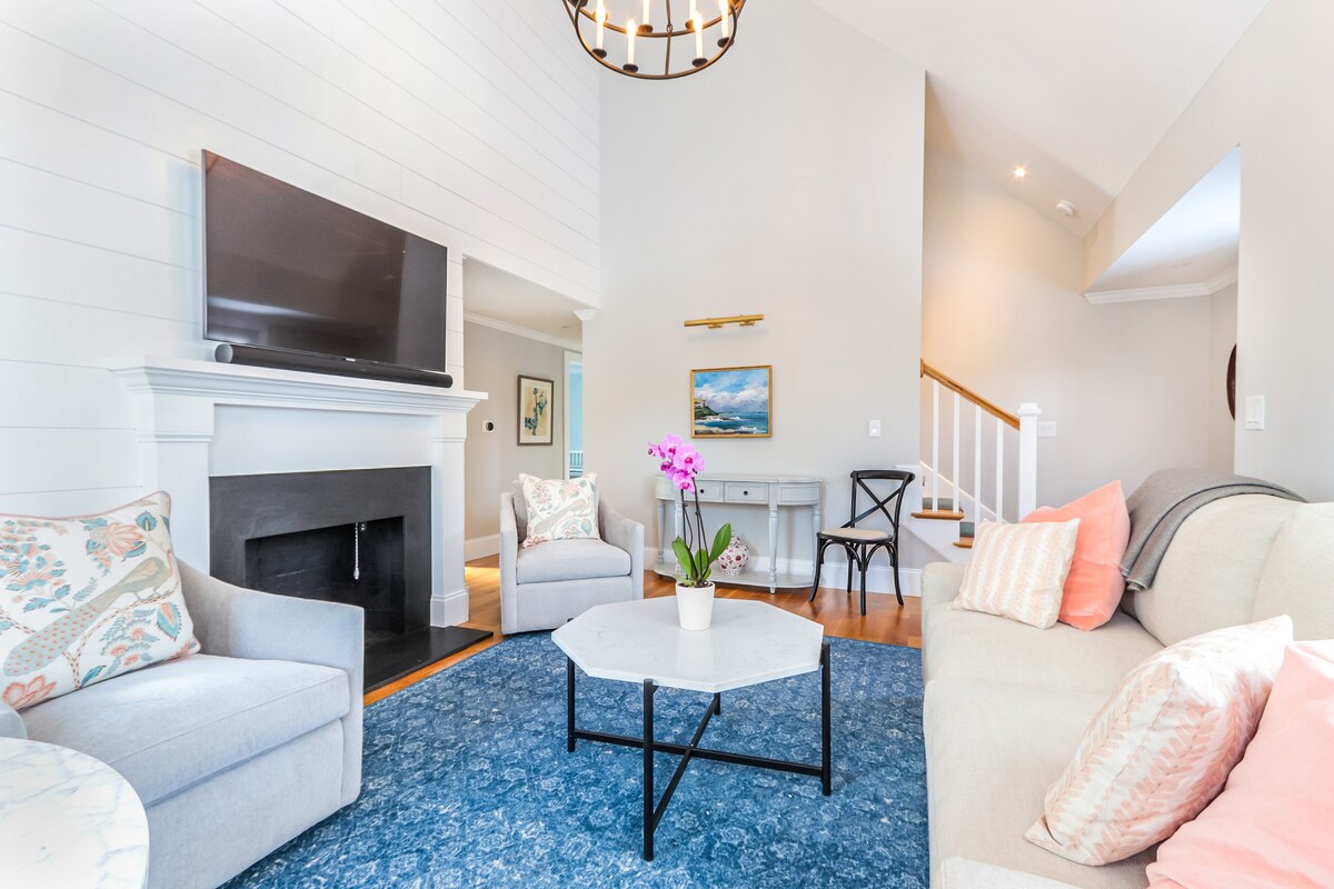 Beautifully Renovated Osterville Village Home