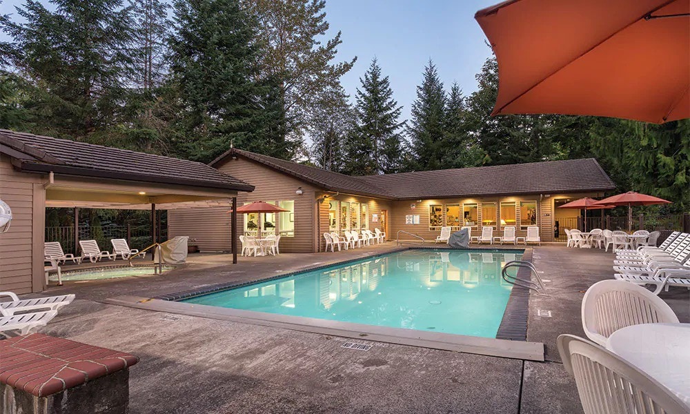 Whispering Wood Resort in Welches, OR- Sleeps 4