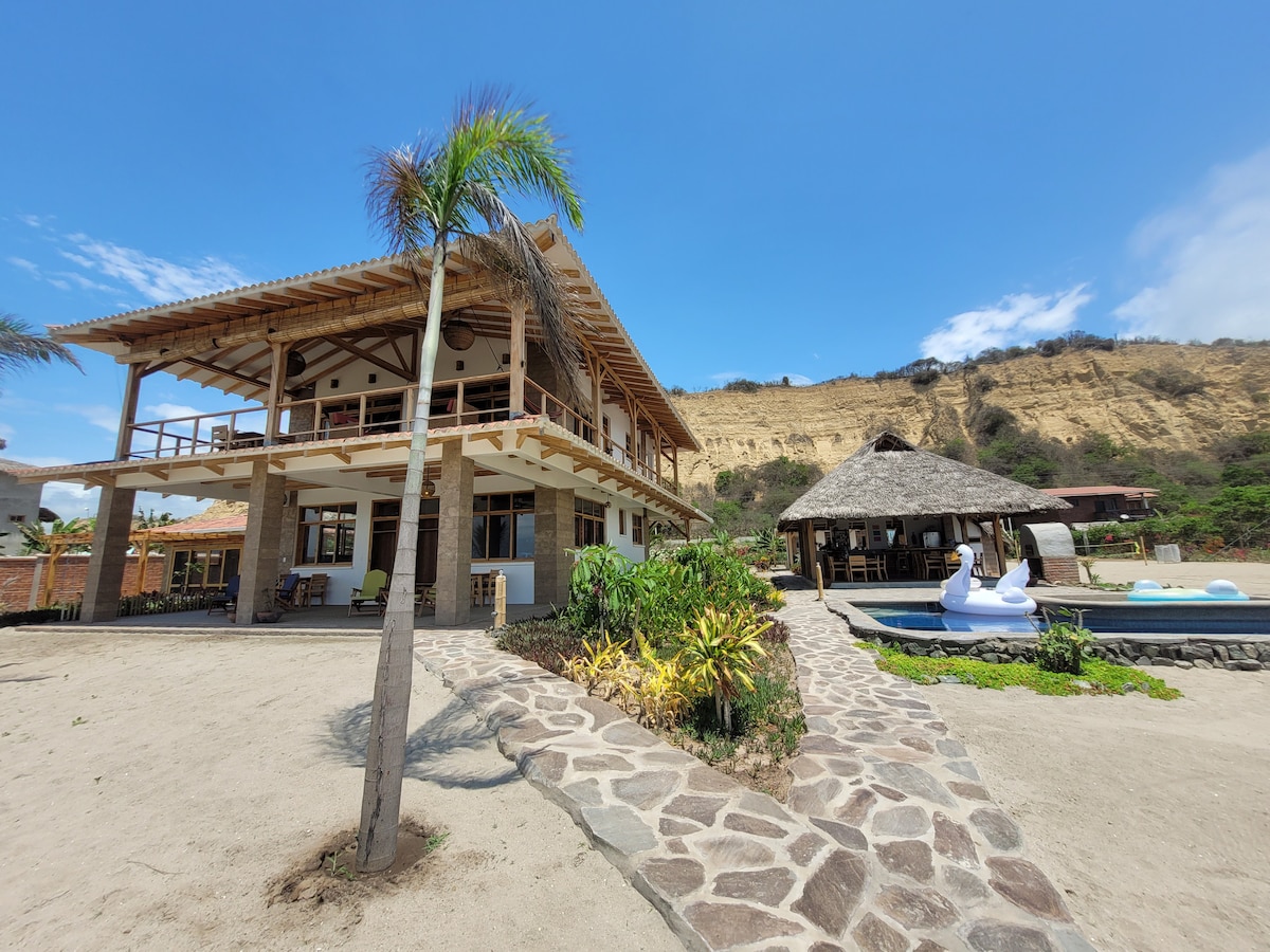 Beachfront Suite with Pool (B)