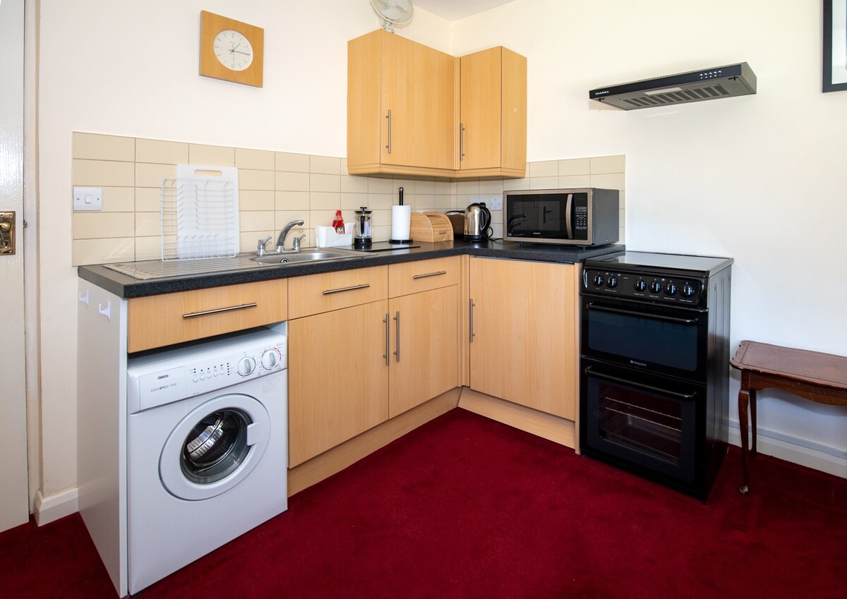 Entire apt. quiet area near Leeds Castle Maidstone