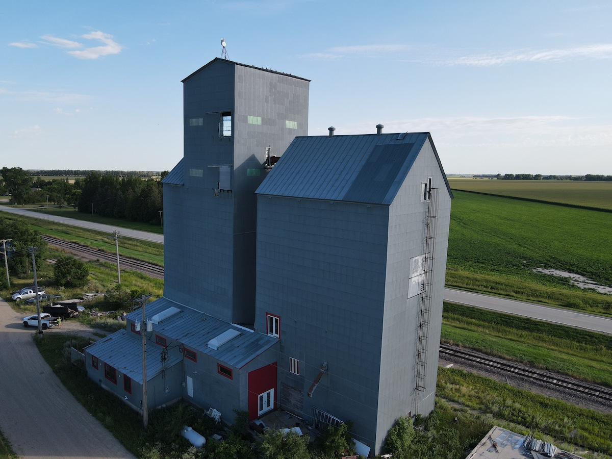 Grain elevator