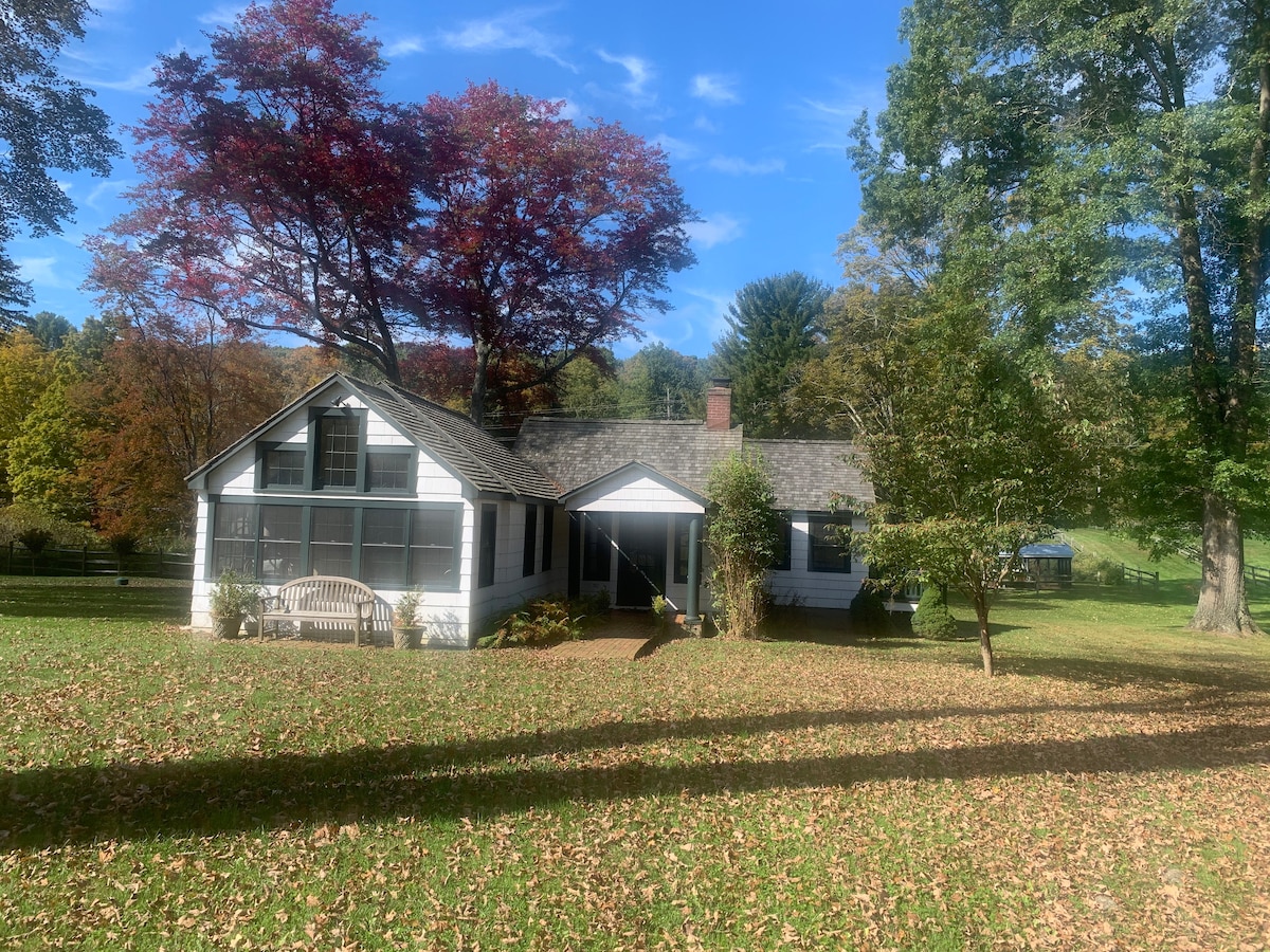 The Cottage on Maple Grove Farm