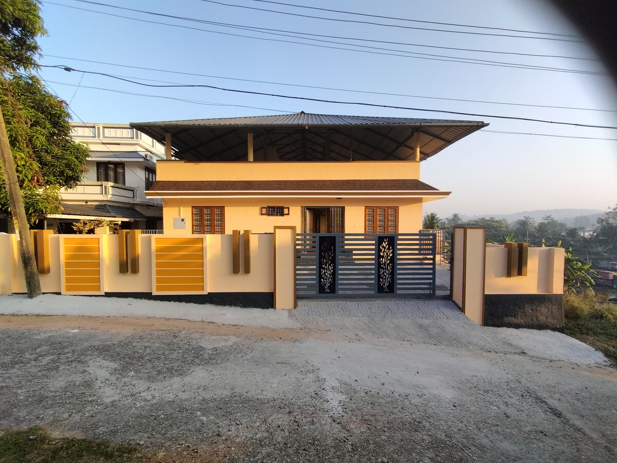 City life in Kottarakara, Kereala, India