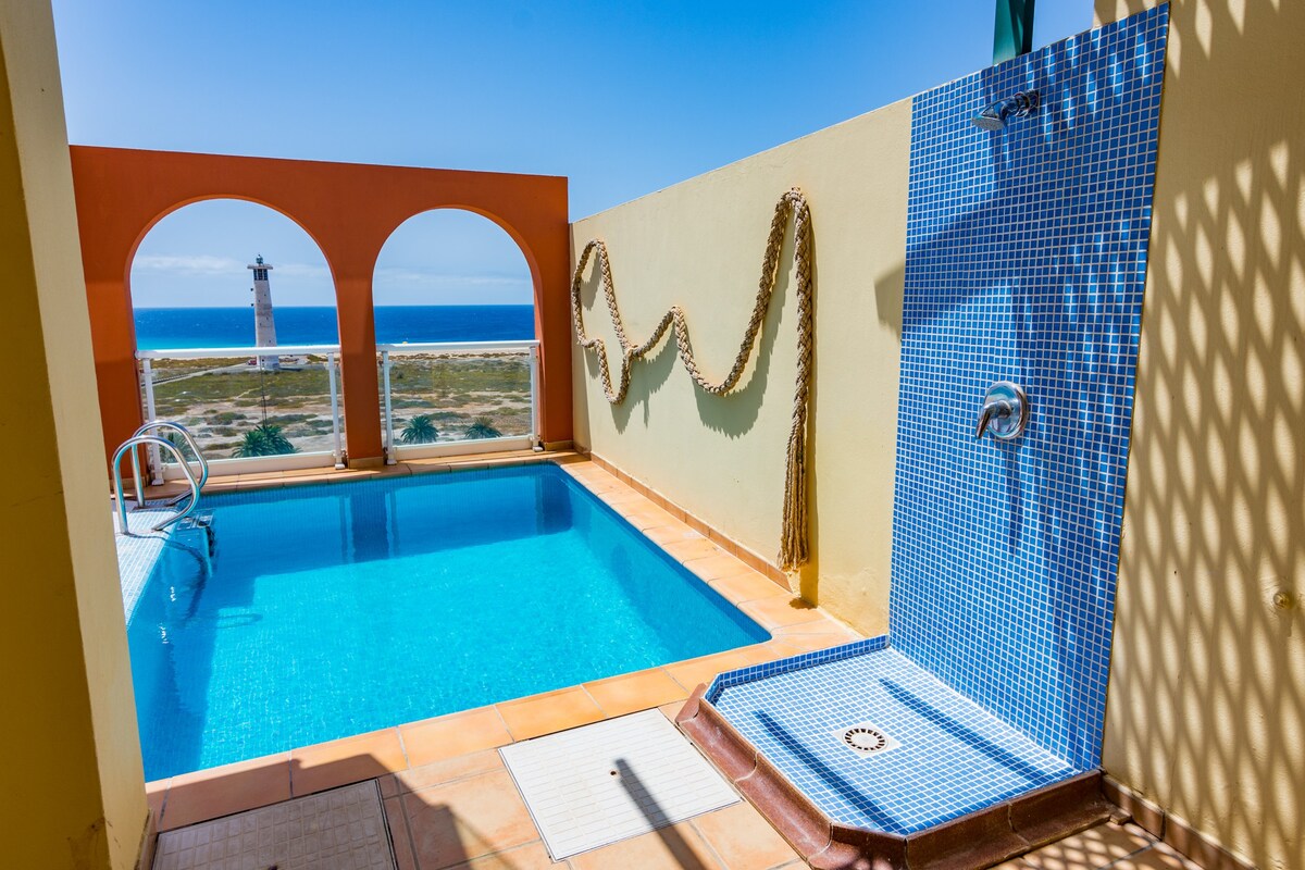 Holiday apt. with fabulous views and private pool
