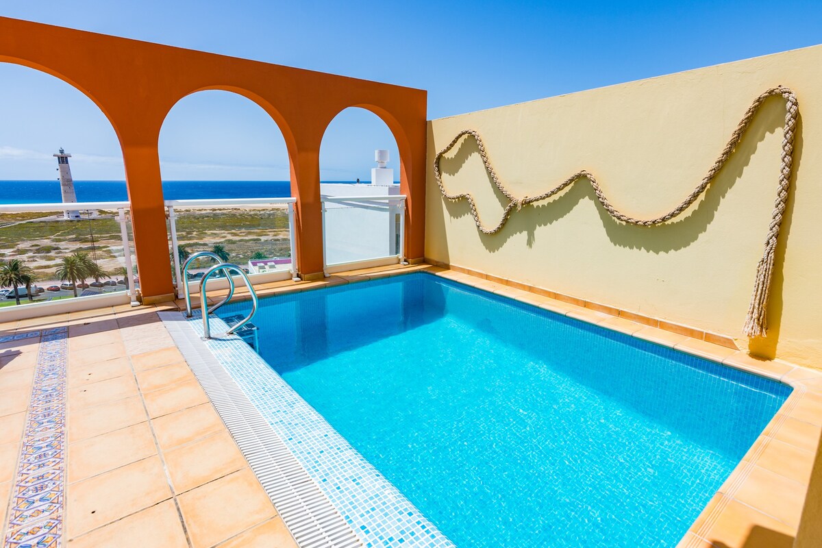 Holiday apt. with fabulous views and private pool