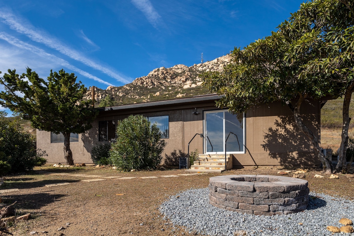 Retreat Cabin C @ Private Ranch ！