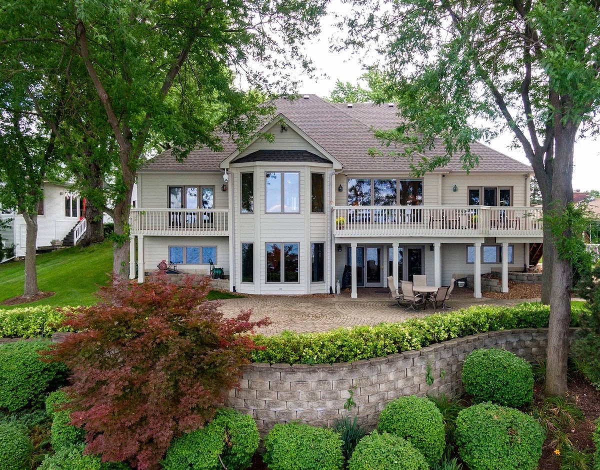 House on the lake.