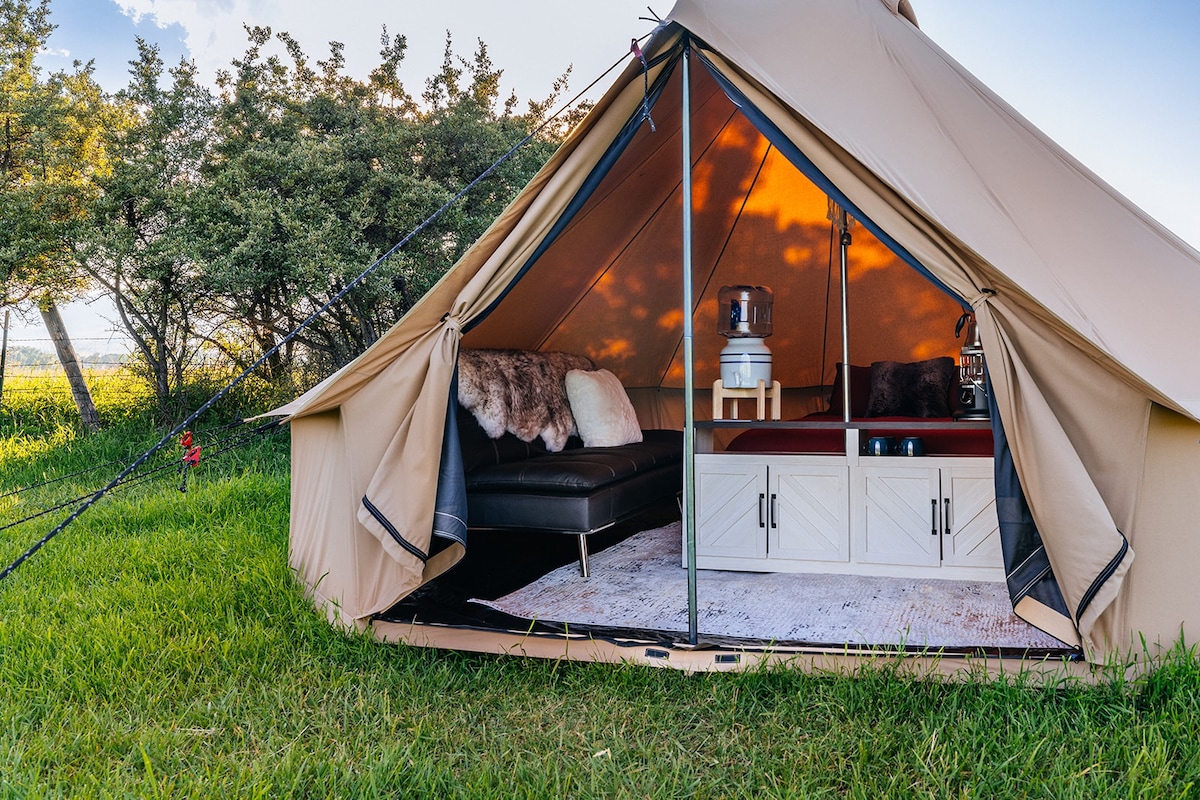 Glamping Tent #4- private bathroom/ running water