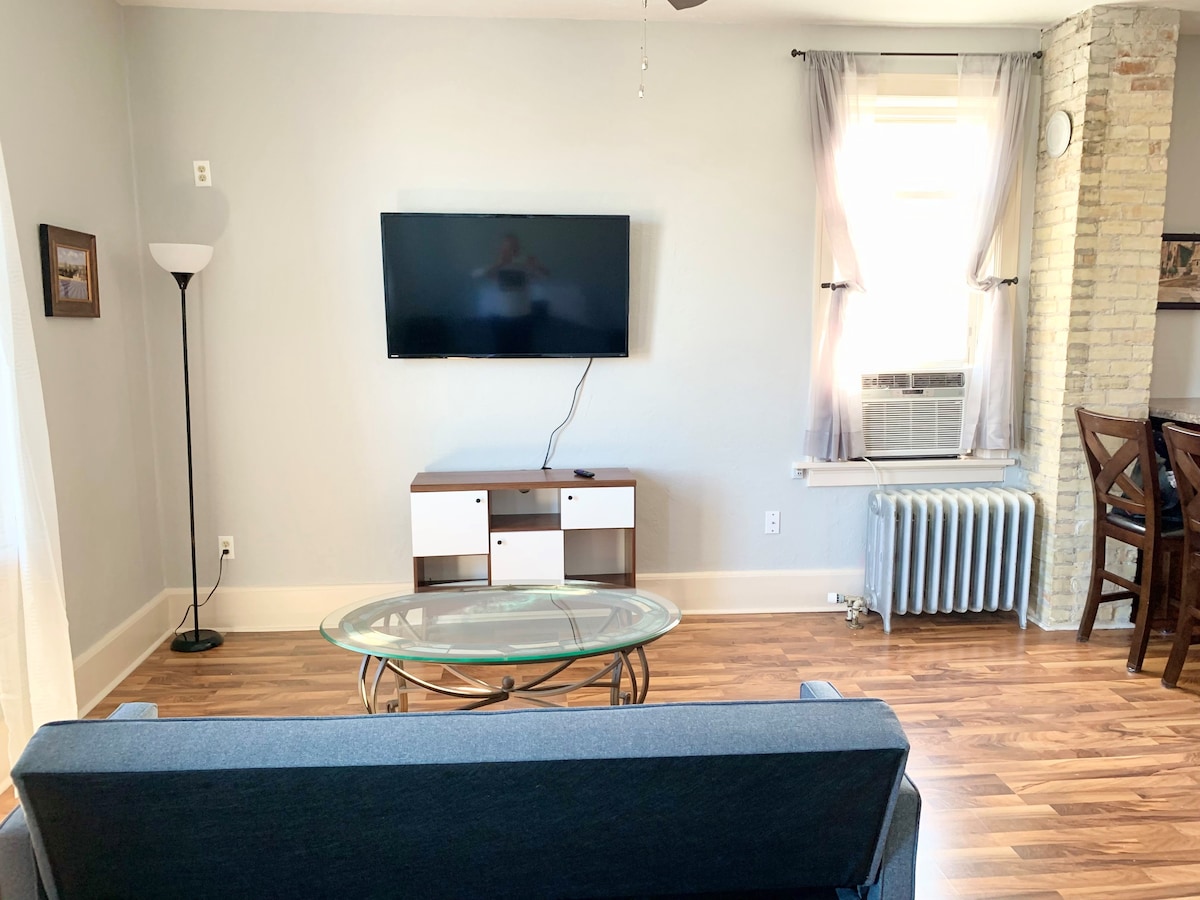 Cozy unit in historic downtown Kiel building