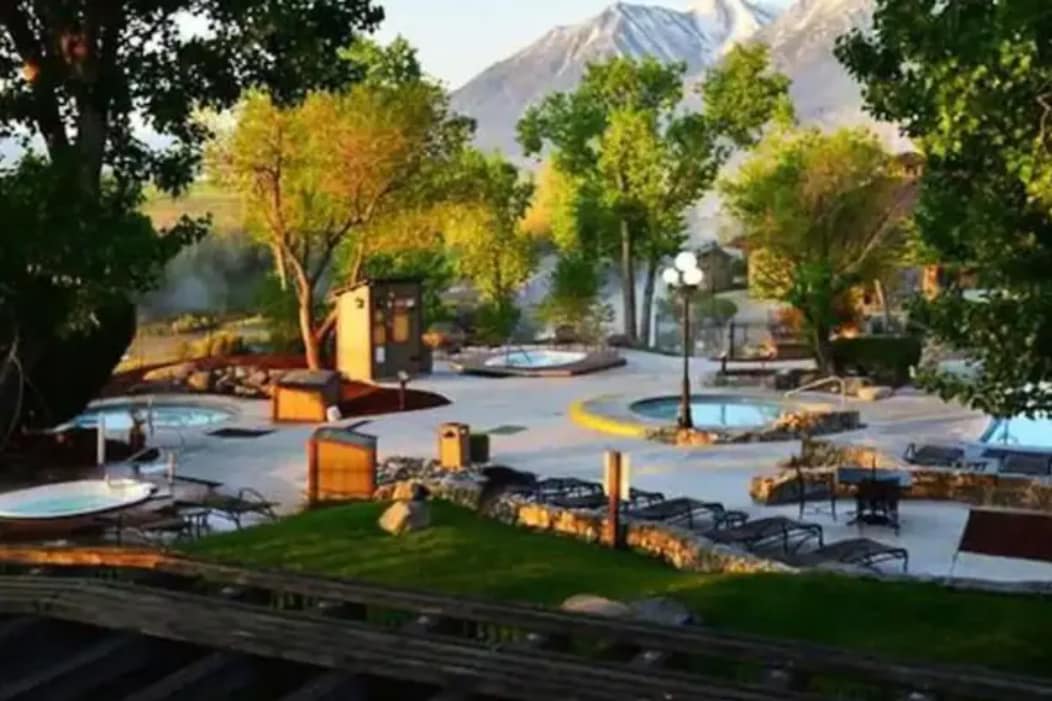 Stunning *David Walley's Hot Spring Resort* HTL #1