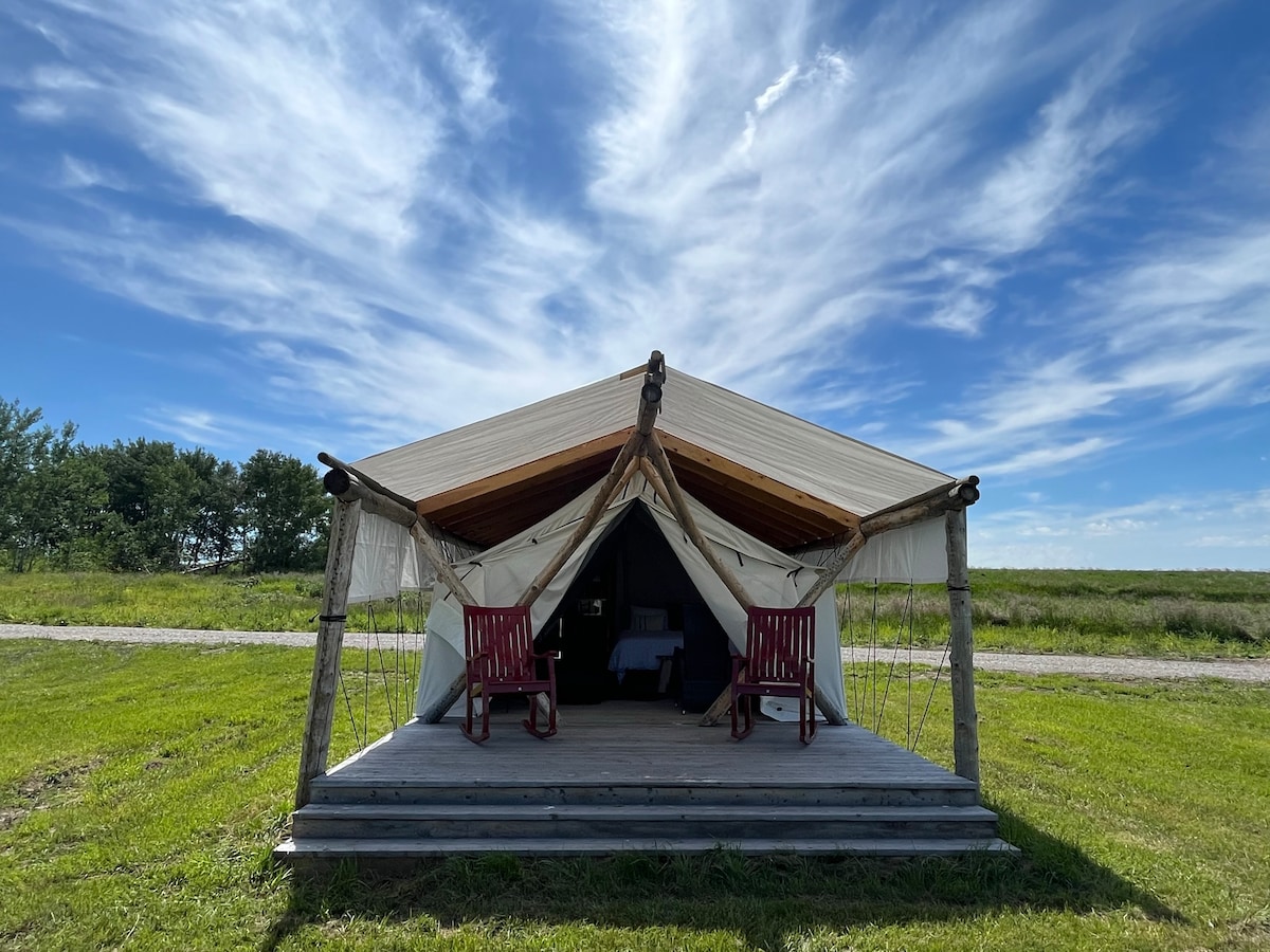 Heritage Ranch 'Gallatin' Glamping Tent (10)