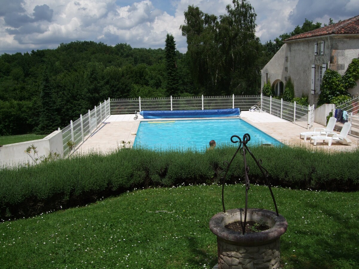 Charentaise Idyll (4 people)