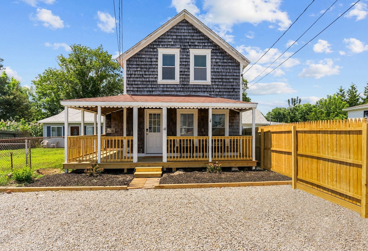 Portsmouth Beach cottage