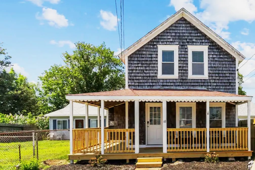 Portsmouth Beach cottage