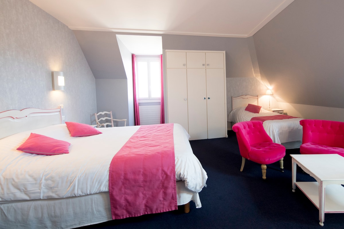 Chambre triple, hôtel 3* à Rodez