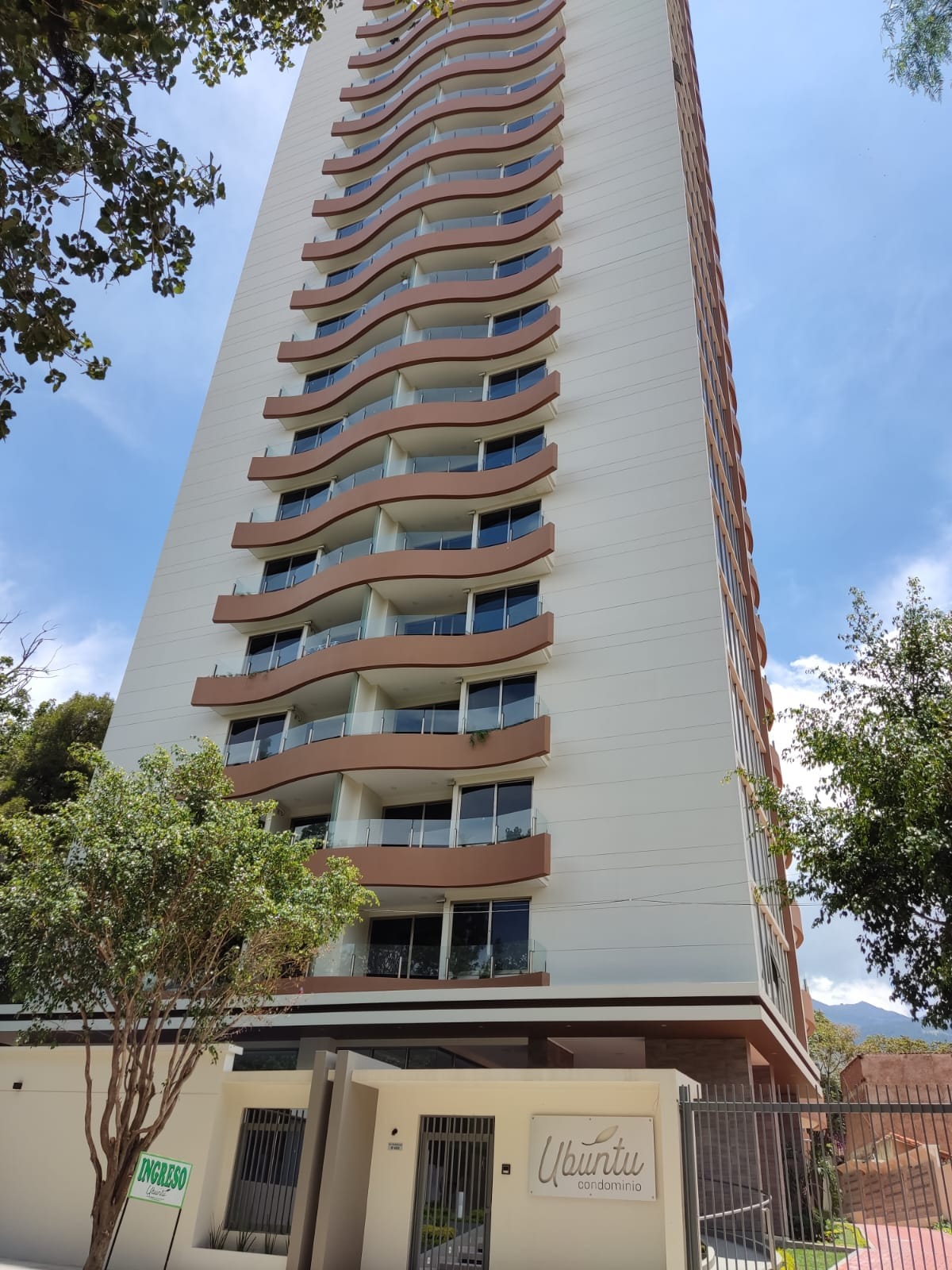 Moderno departamento - Inmejorable zona