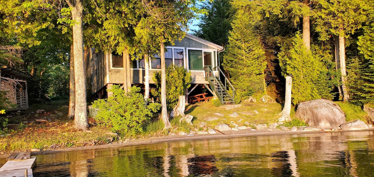 Rustic Lake Seymour Camp!