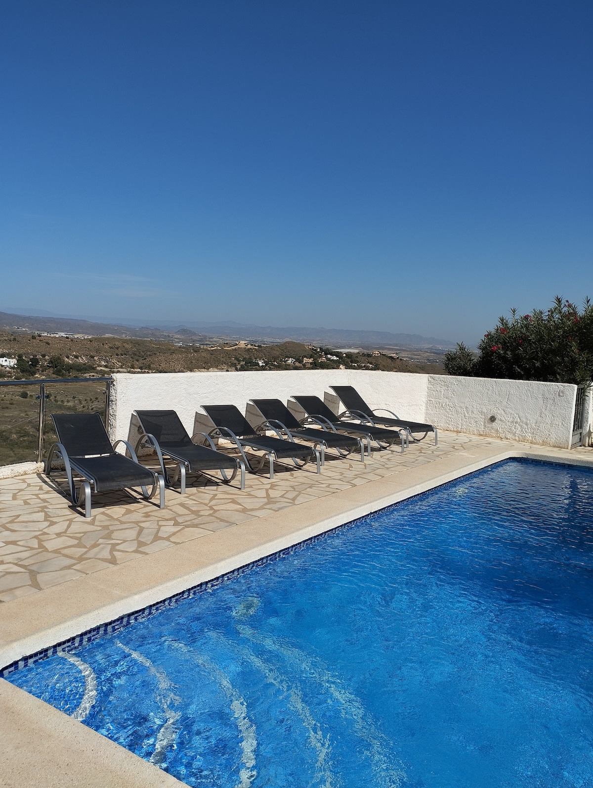 Casa moderna en Cortijo Grande con piscina privada
