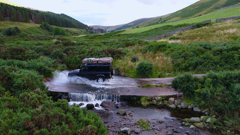 Luxury Land Rover Defender Camper Hire!