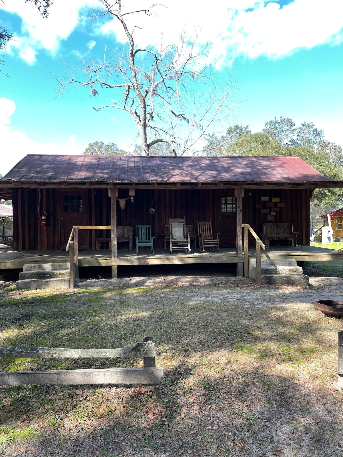 Two Beard Farm
(Bunk House)