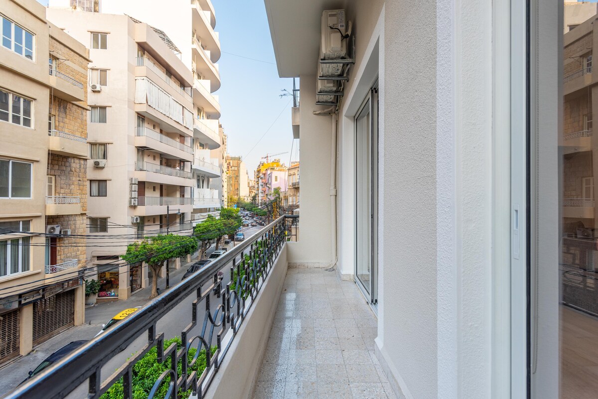 The Hall 2-Bedroom Apartment in Gemmayze