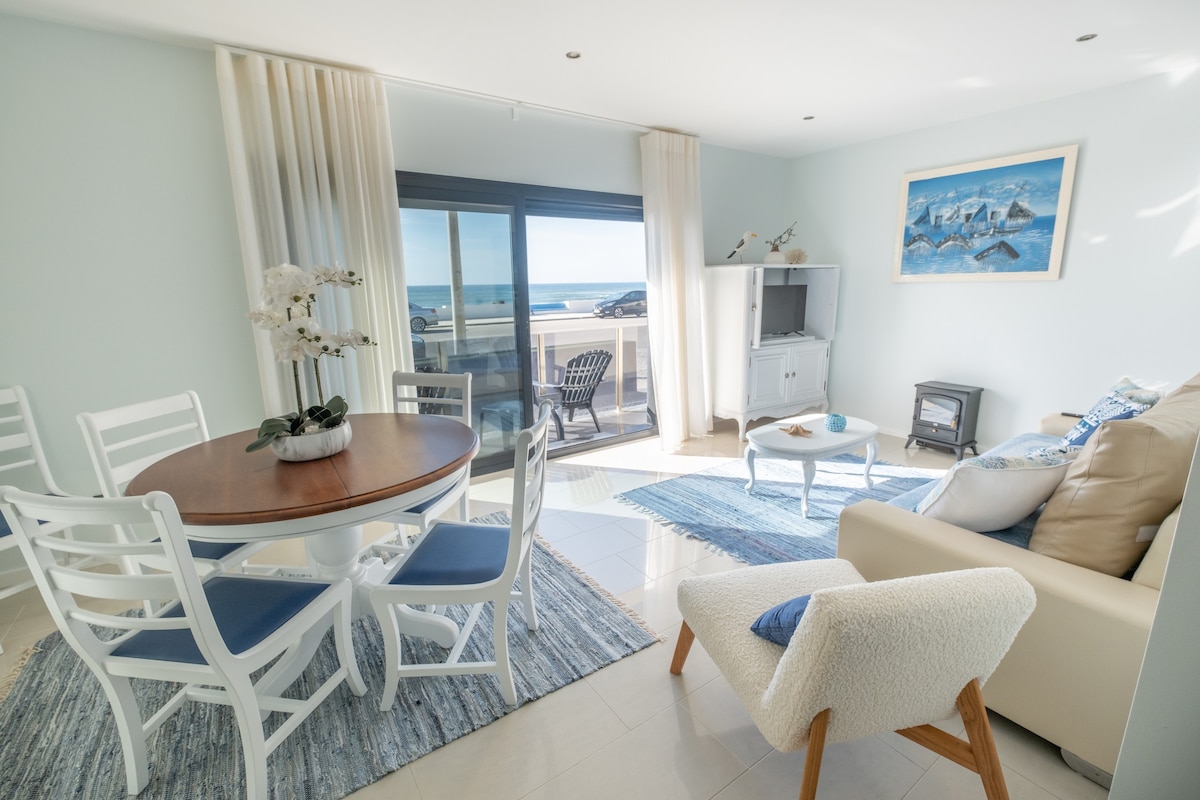 OCEAN HOUSE - Apartamento em frente ao mar