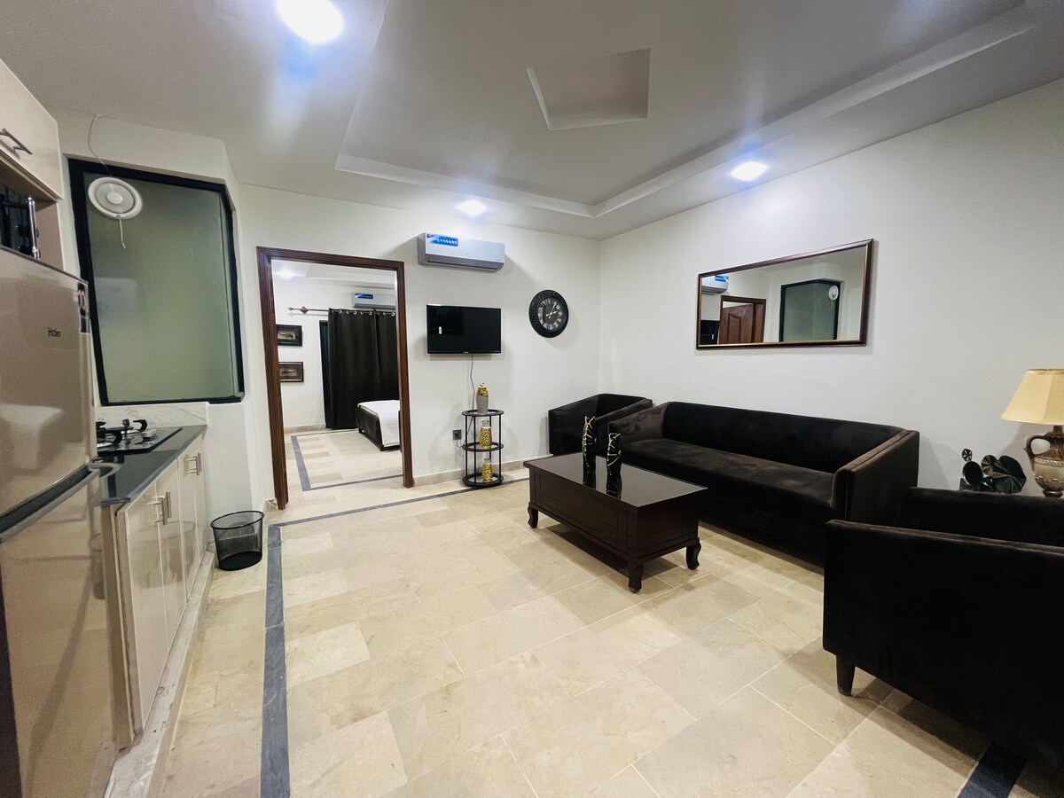 2bed apartment in bahria phase 8