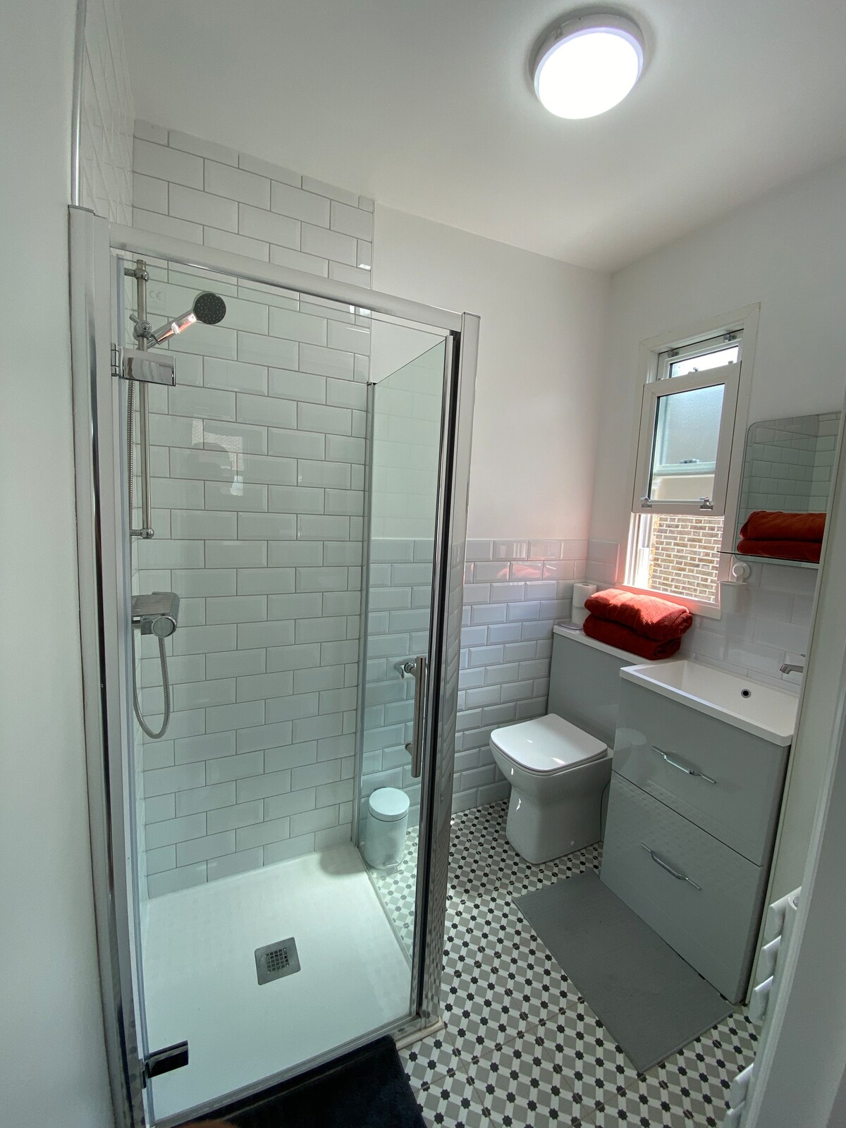 Stylish En suite-Royal Greenwich (6)