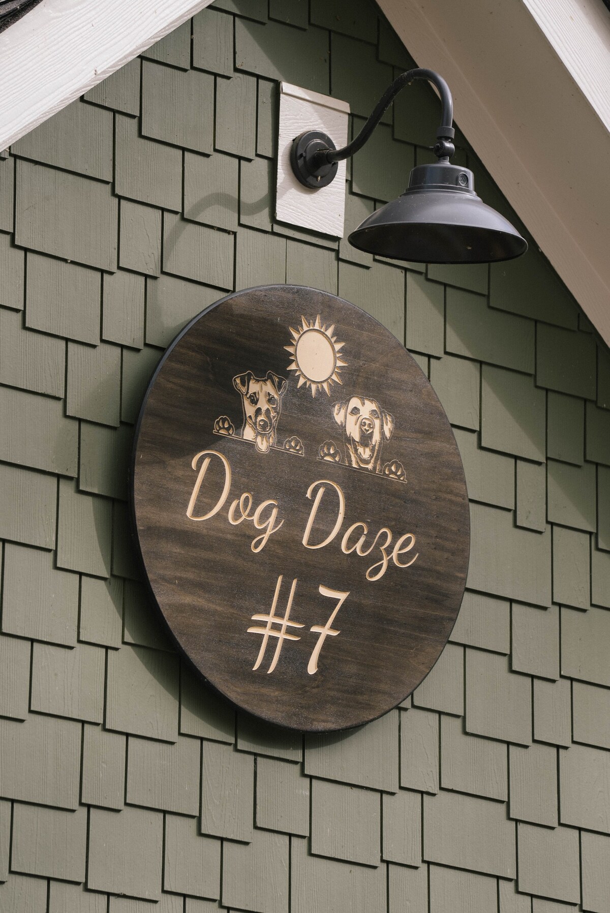 Waterfront Cottage #7 - Dog Daze