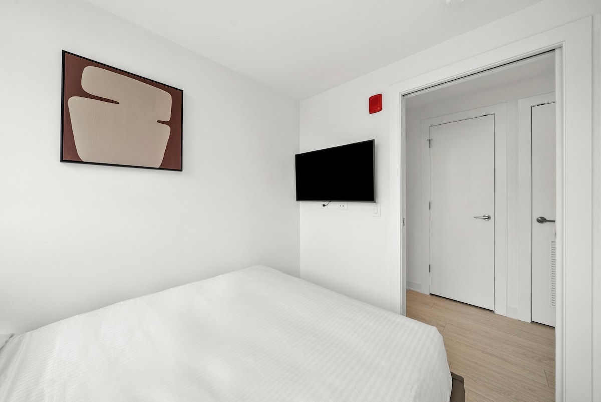 Level Three Bedroom Suite | Fulton Market