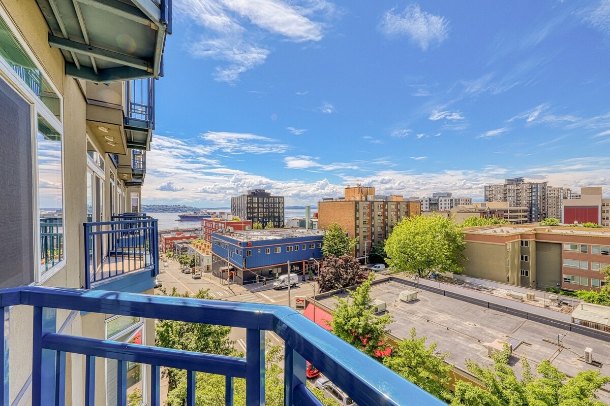 Brilliant 2 Bedroom Home in the Heart of Seattle!