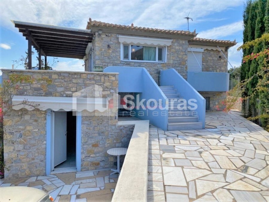 'Villa Katafyki' luxury stone cottage.