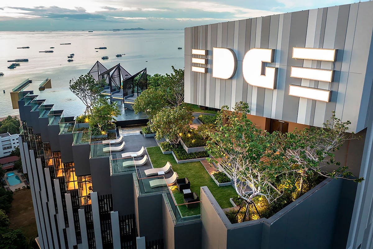 14#Edge Central Pattaya 顶楼浴缸房