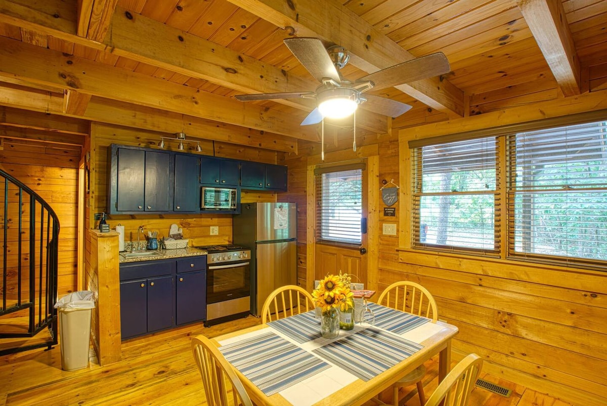 Woodscape Cabin- close to Callaway Gardens