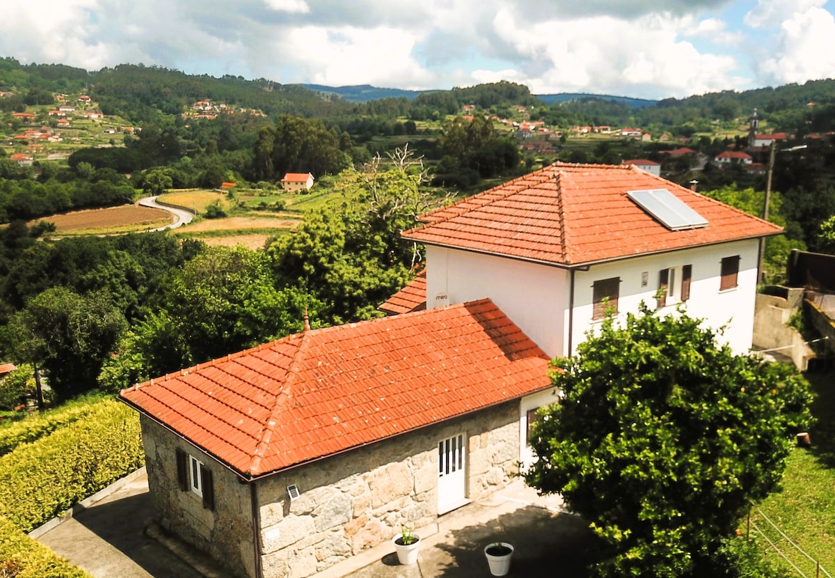 Outeiro 99-1: Entire T1 House with one bedroom