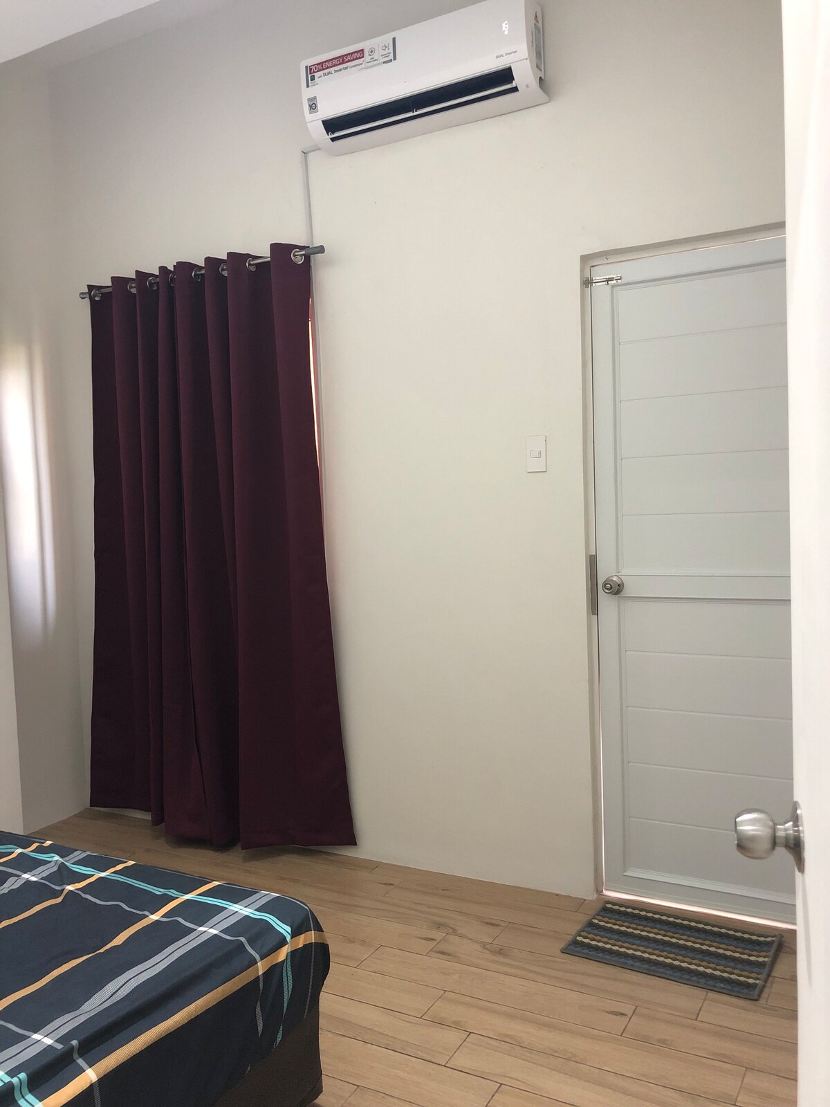 Condo unit in Naga City (with Netflix)