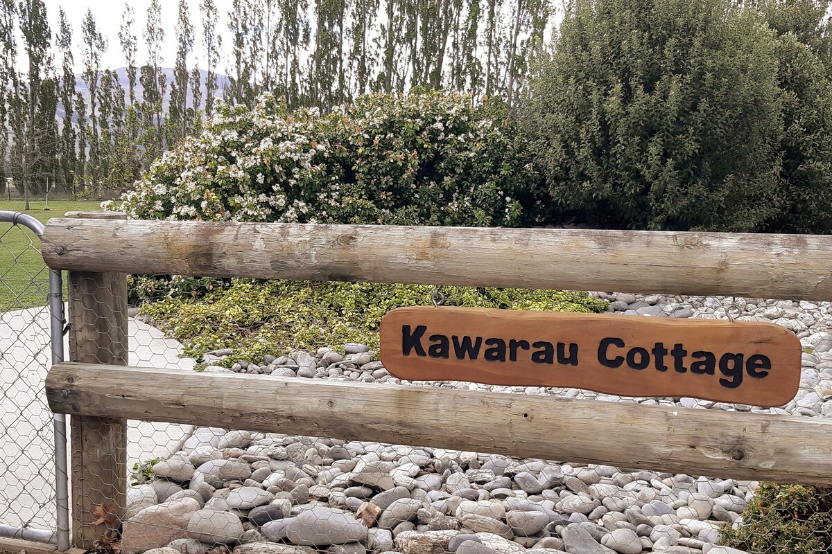 Kawarau Cottage. Riverfront, Felton Rd Bannockburn