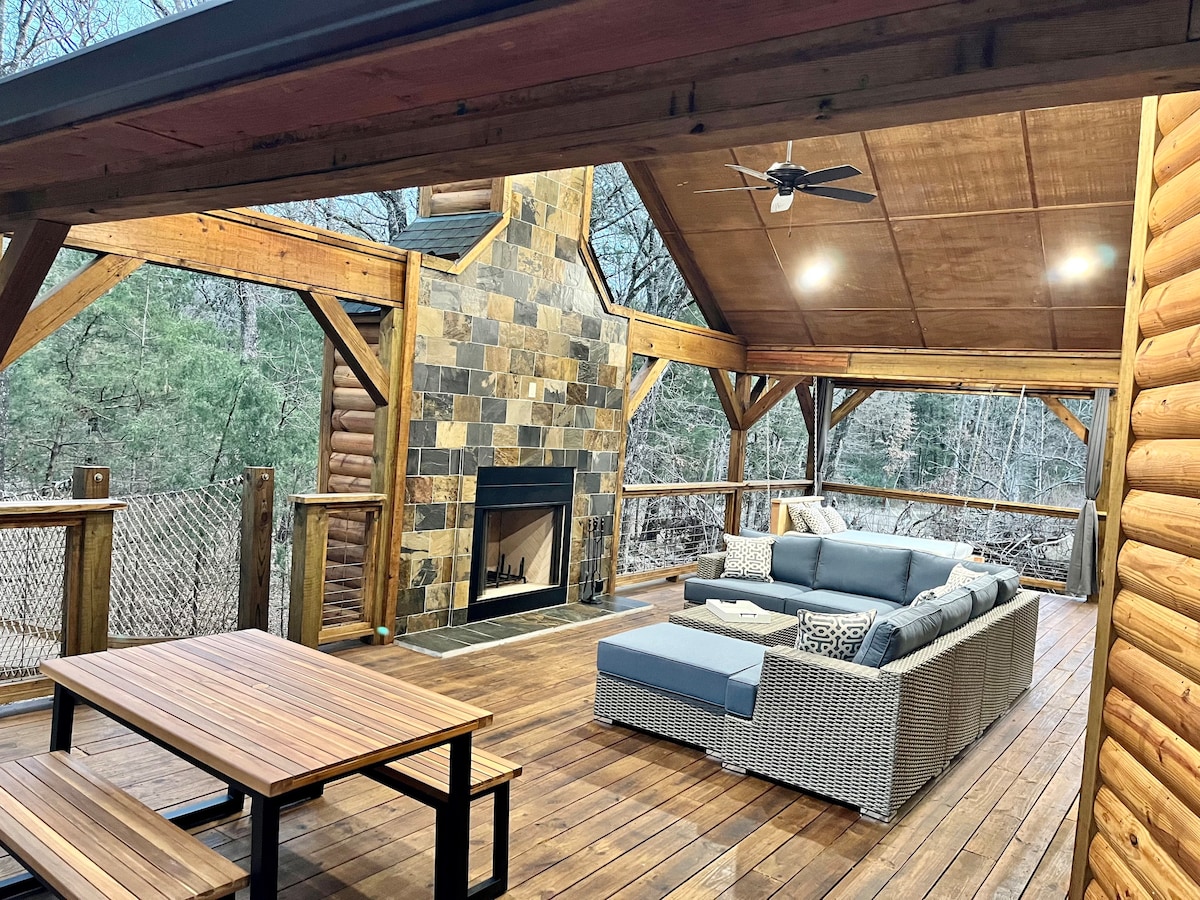 Wooded Bliss-Brand New Luxury Treehouse