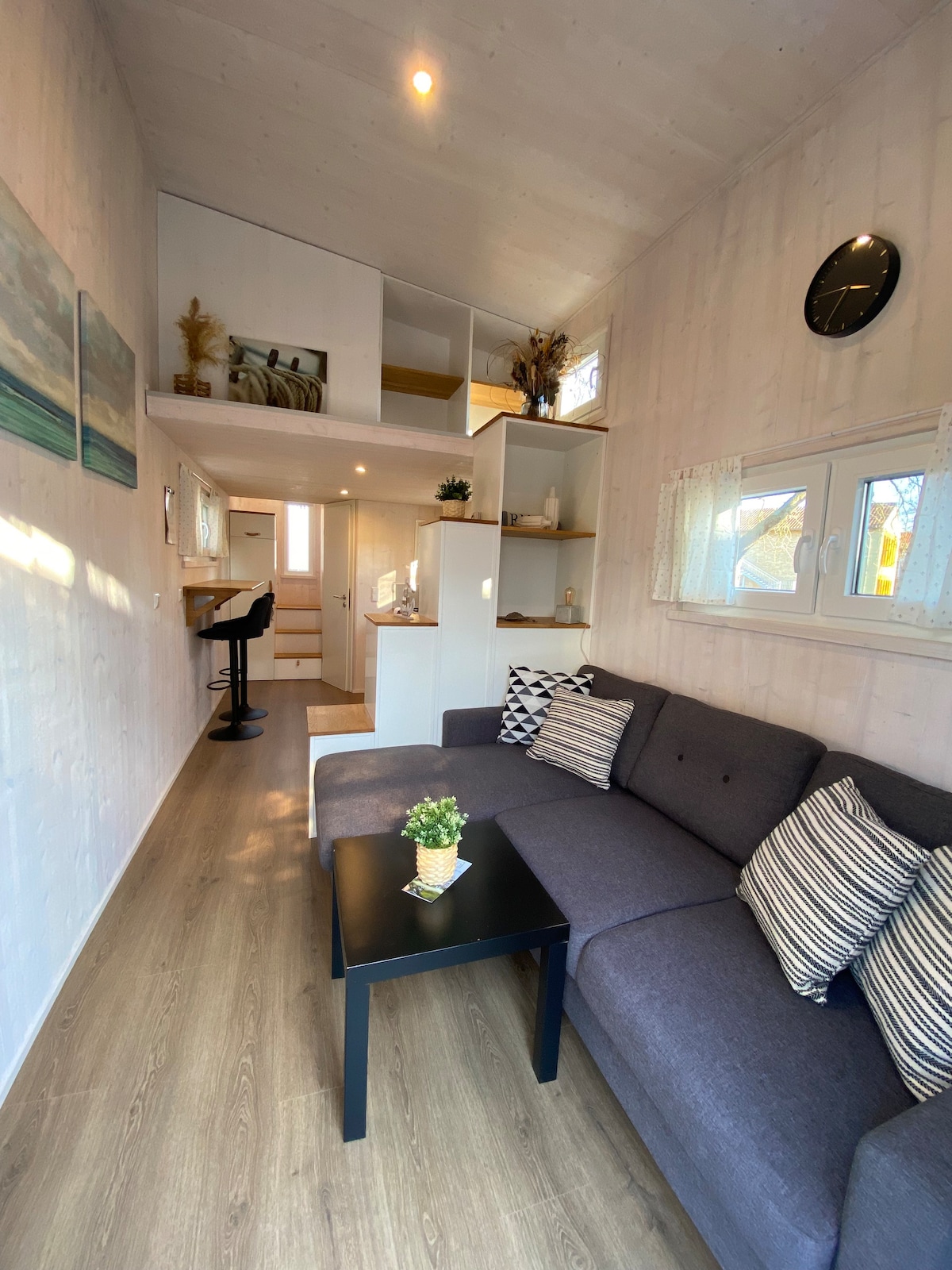 Tiny house "Stever" at PIER9