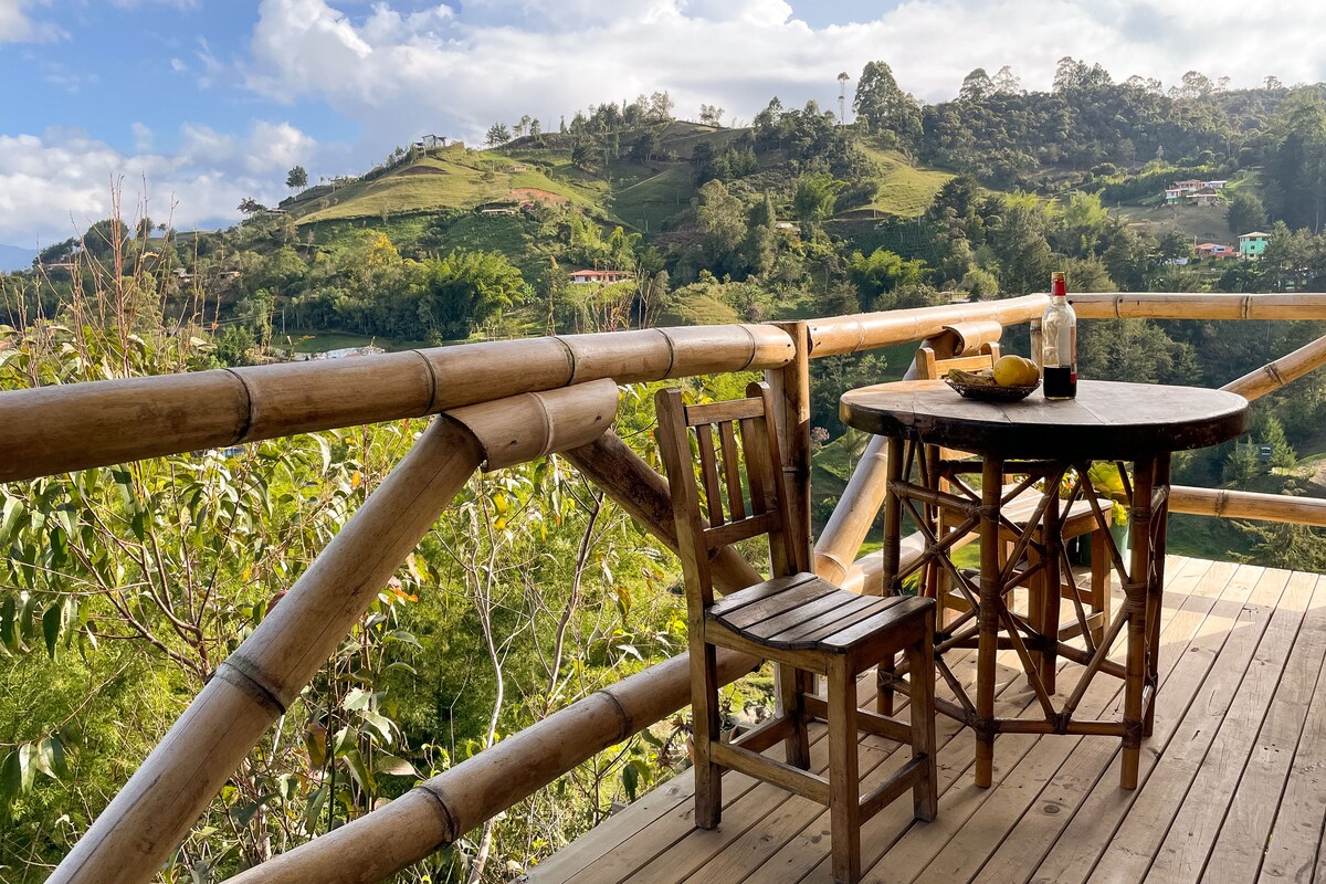 Unique and private cabin in El Peñol / Guatapé