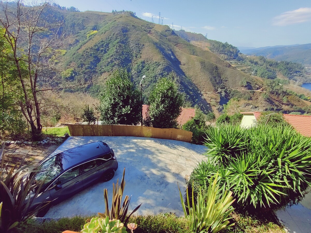 Casa com vista incrível sobre Parque Peneda Gerês