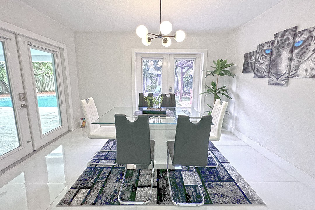 Casa Tropicale Wilton Manors Pool House Sleeps 10