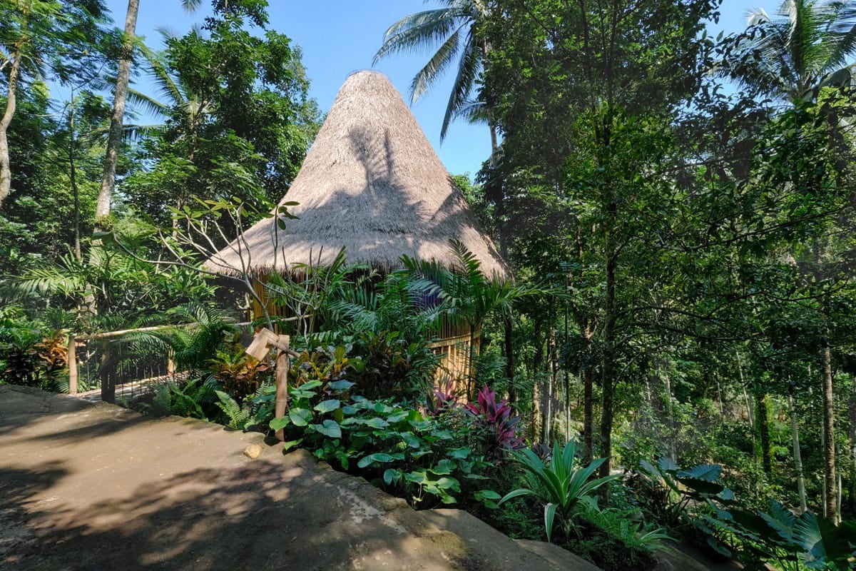 Tranquil Retreat! Charming Bamboo Villa in Tabanan
